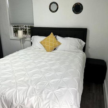 Nice And Cozy Guest House ไมอามี ภายนอก รูปภาพ